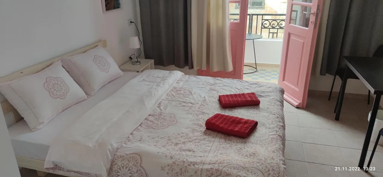 Guesthouse Comfy - Separate Rooms In The Apartment For A Relaxing Holiday Haifa Gasthof