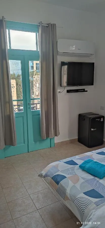 Guesthouse Comfy - Separate Rooms In The Apartment For A Relaxing Holiday Haifa