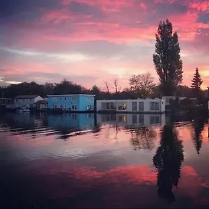 Amster Houseboat Bed Without Breakfast Amsterdam